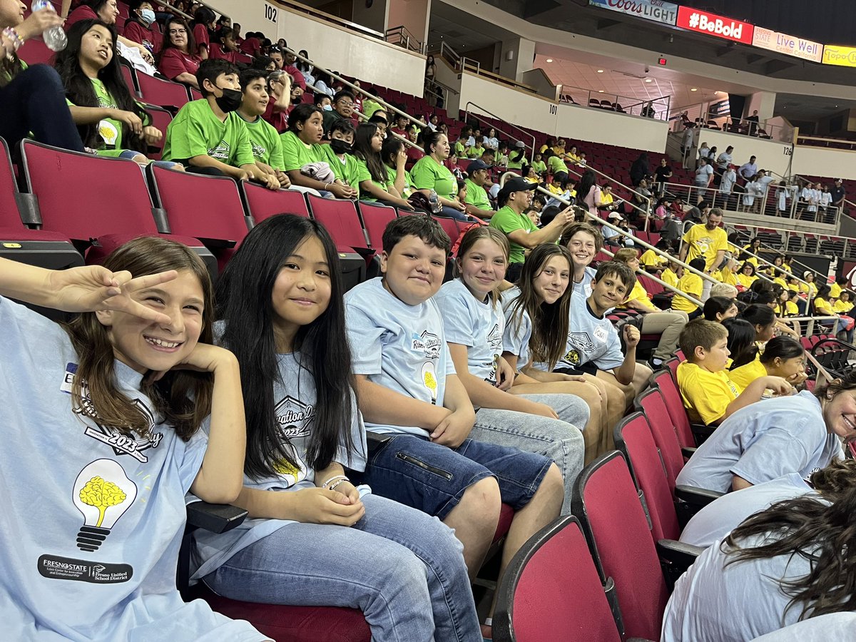 RuthGibsonES's tweet photo. Innovation Day at Fresno State…5th grade New Knights on the Block and 6th grade Gearheads…Let’s Innovate! https://t.co/OB3B8gZCIf
