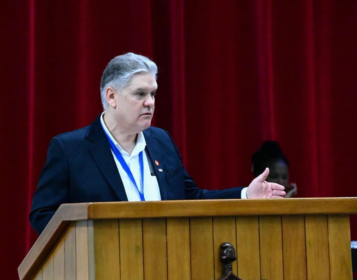 Ministro de Economía y Planificación: A pesar de la situación, el país no ha estado detenido pcc.cu/noticias/minis…