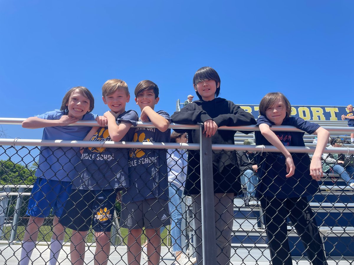 ENMS and NMS 5th graders had a blast at the Track &amp; Field Meet! Thank you to our PE staff and Northport HS!@Northport_HS <a href="/NPTTigerSports/">NPTTigerSports</a>