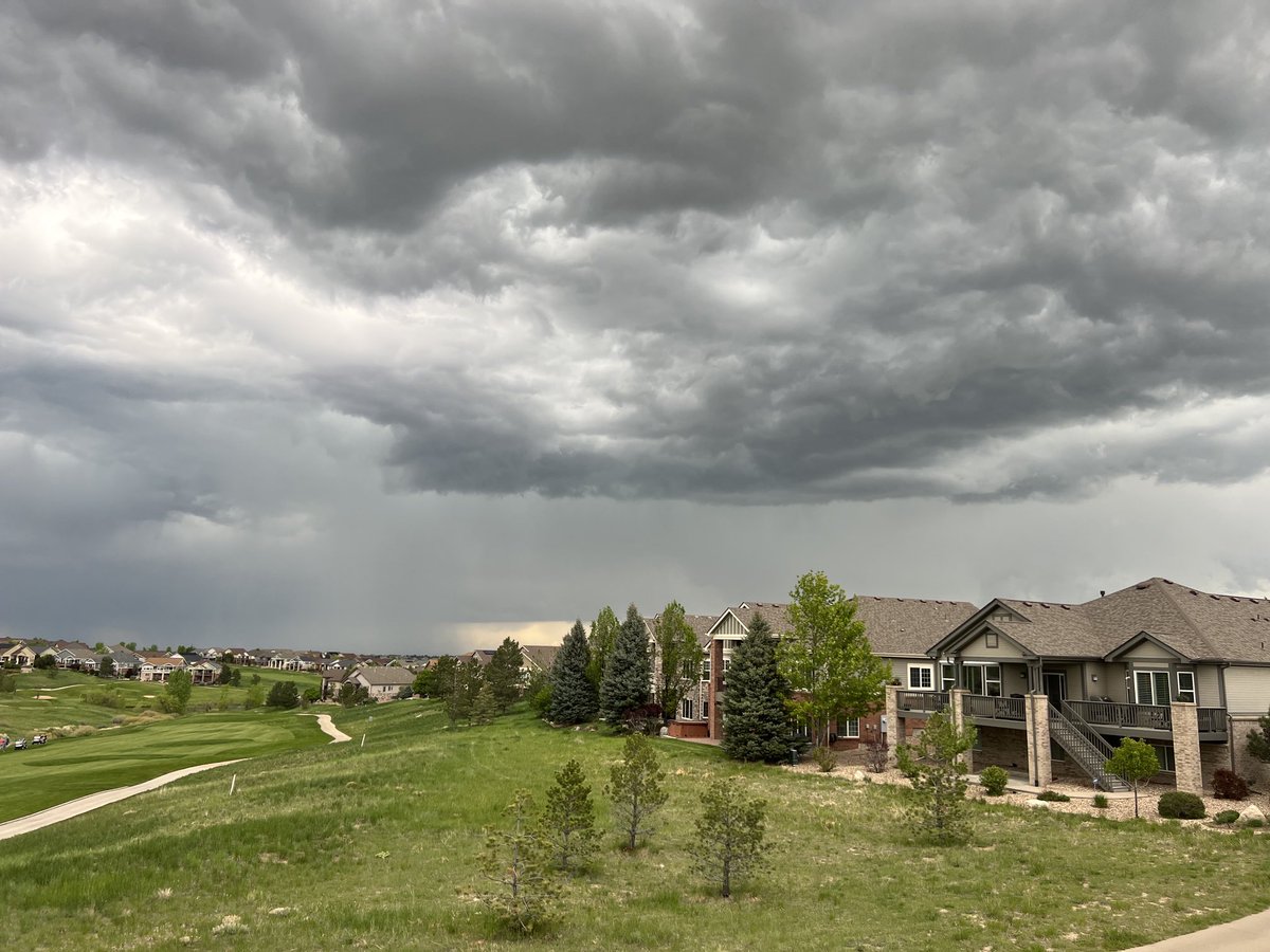 @nwsboulder @weather5280 #cowx SKYWARN AR878 0.9m SSW E470/Gartrell Heritage Eagle Bend Arap/Doug Cnty line ~6,110 (39.57N -104.73) Aurora c/s KE0TOM looking NE from my location.