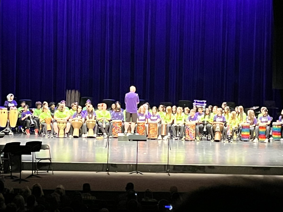 Mrs. Fanelli tweet media