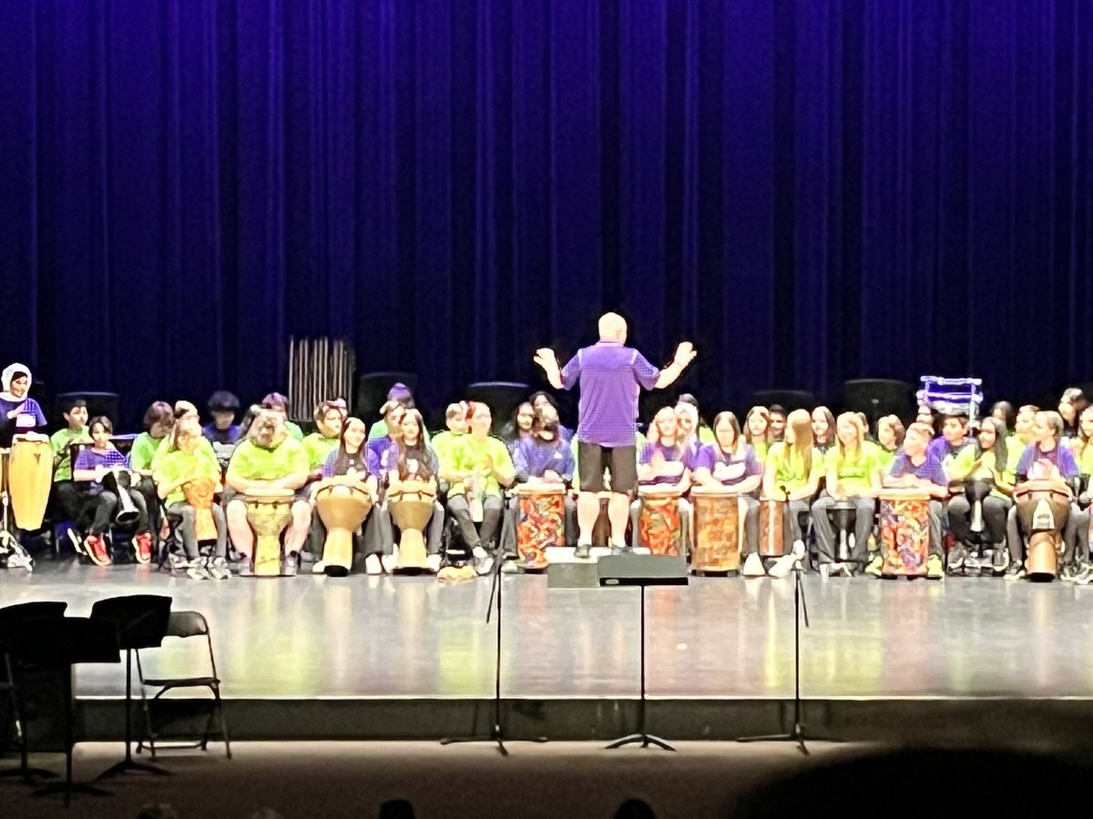 Mrs. Fanelli tweet media