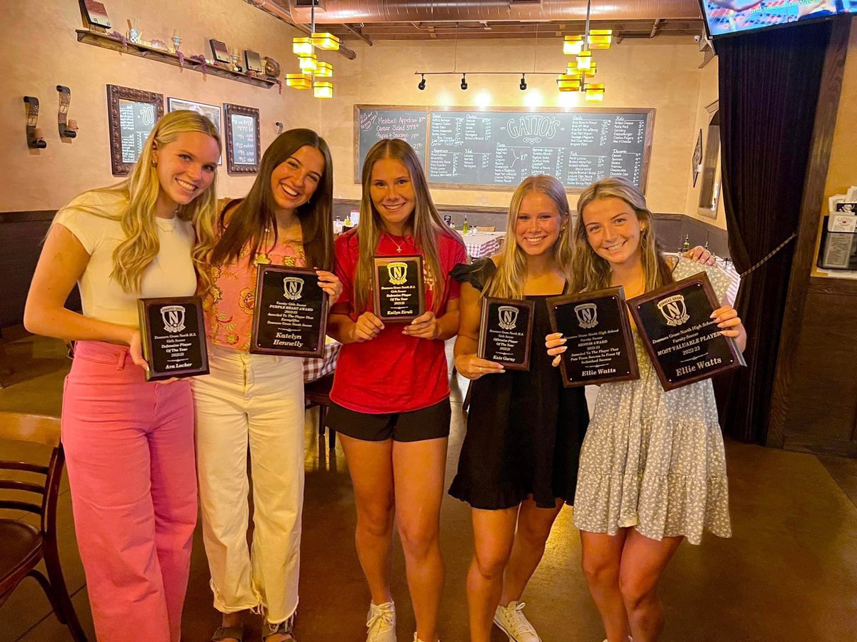 💜🤍💜🤍💜🤍💜🤍💜🤍💜🤍💜Wrapped up the season Monday night at the year end banquet. Thank you to Gattos in Downers Grove for hosting the team! In addition to the IHSSCA Awards, Team Recognition Awards were handed out. Congratulations to Ava, Katelyn, Kailyn, Kate &amp; Ellie!