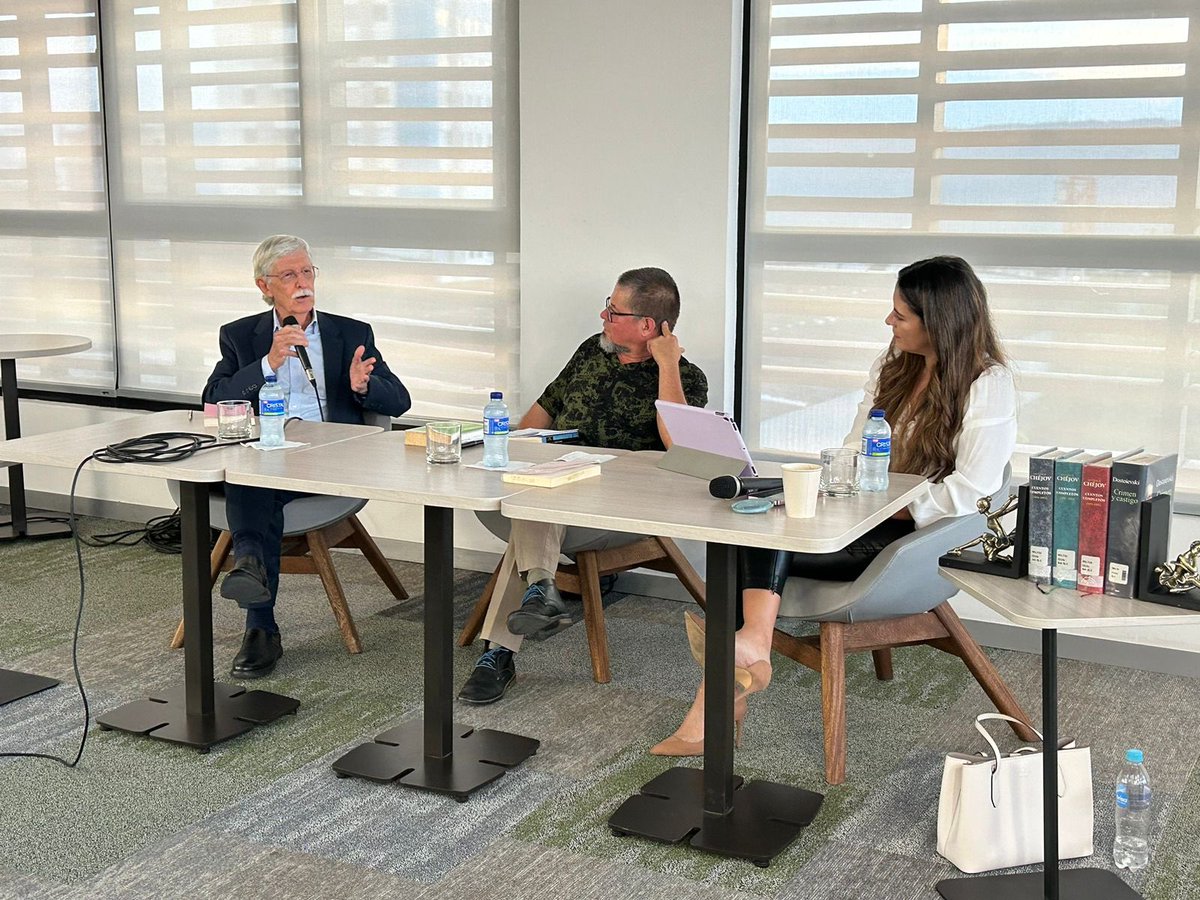UIS's tweet photo. #CaféConArte llega a la UIS con el conversatorio: "Todos los nombres", una fascinante obra literaria del escritor y Nobel de literatura, José Saramago.

Te esperamos en la Biblioteca del Edificio Bienestar PRO del campus principal. https://t.co/ABaeIRixuA