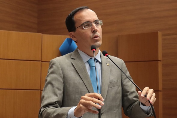 Senoticias's tweet image. Georgeo Passos cobra a realização de concursos públicos em Sergipe.

Confira matéria completa no link: senoticias.com.br/se/georgeo-pas…

#GeorgeoPassos
#DeputadoGeorgeoPassos
#ConcursosPúblicos
#SeNotícias
#JornalDigital
#NotíciasDeSergipe

Foto: Jadilson Simões/Alese