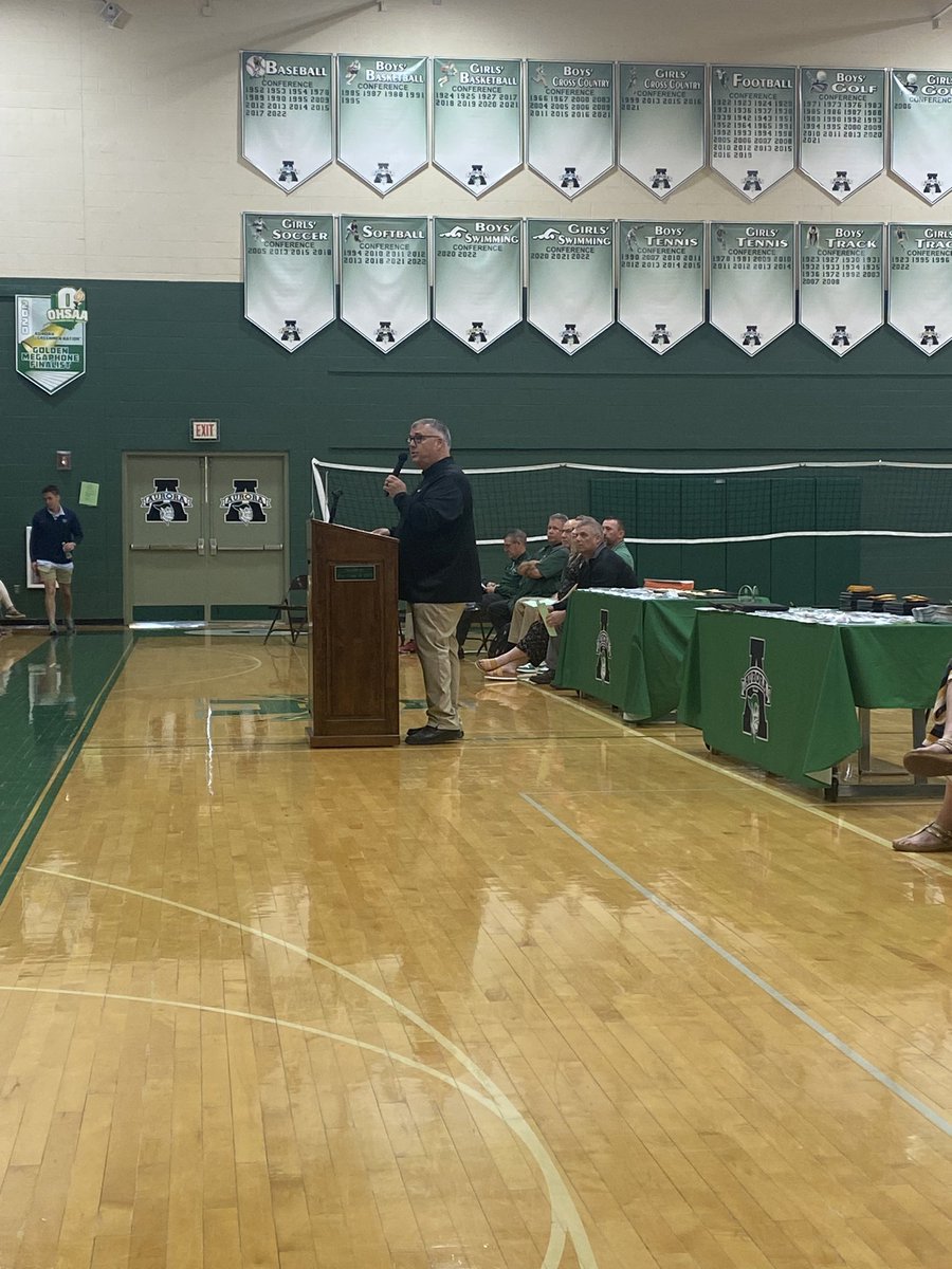 @auroraathletics opening up the spring sports awards ceremony. 

@AHS_MH @AHS_SeanBaker 

#UnitedGreenmen