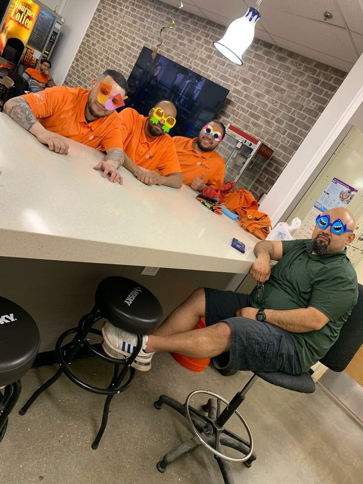 South Loop Chicago tweet media