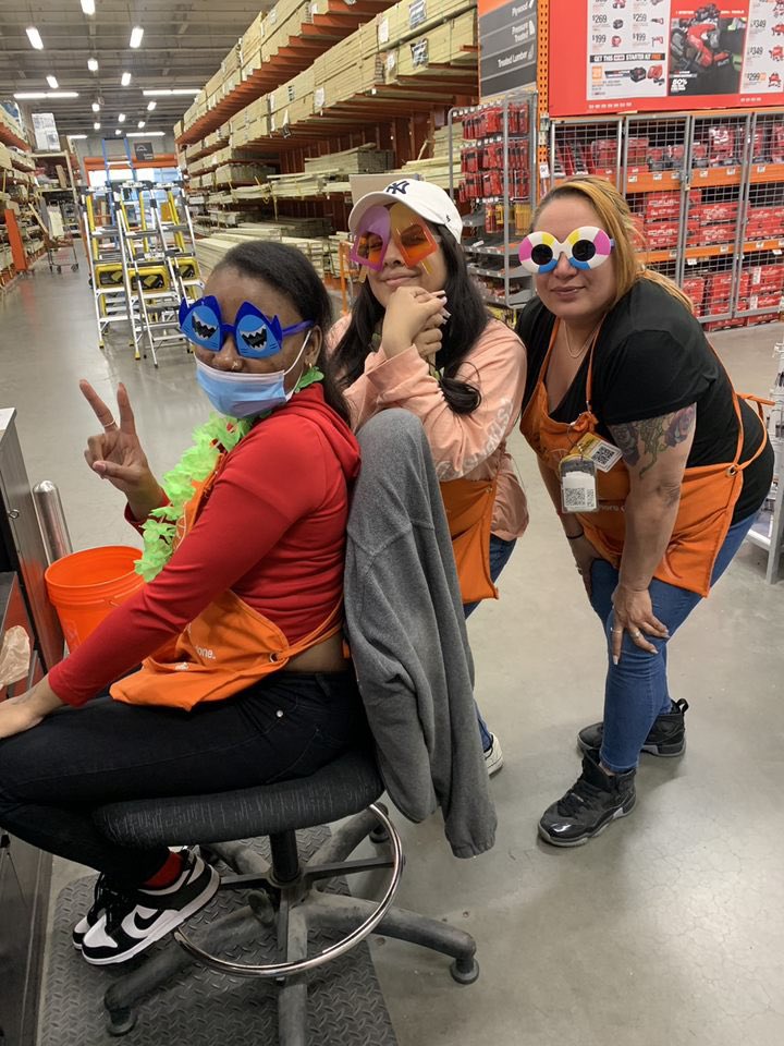 South Loop Chicago tweet media