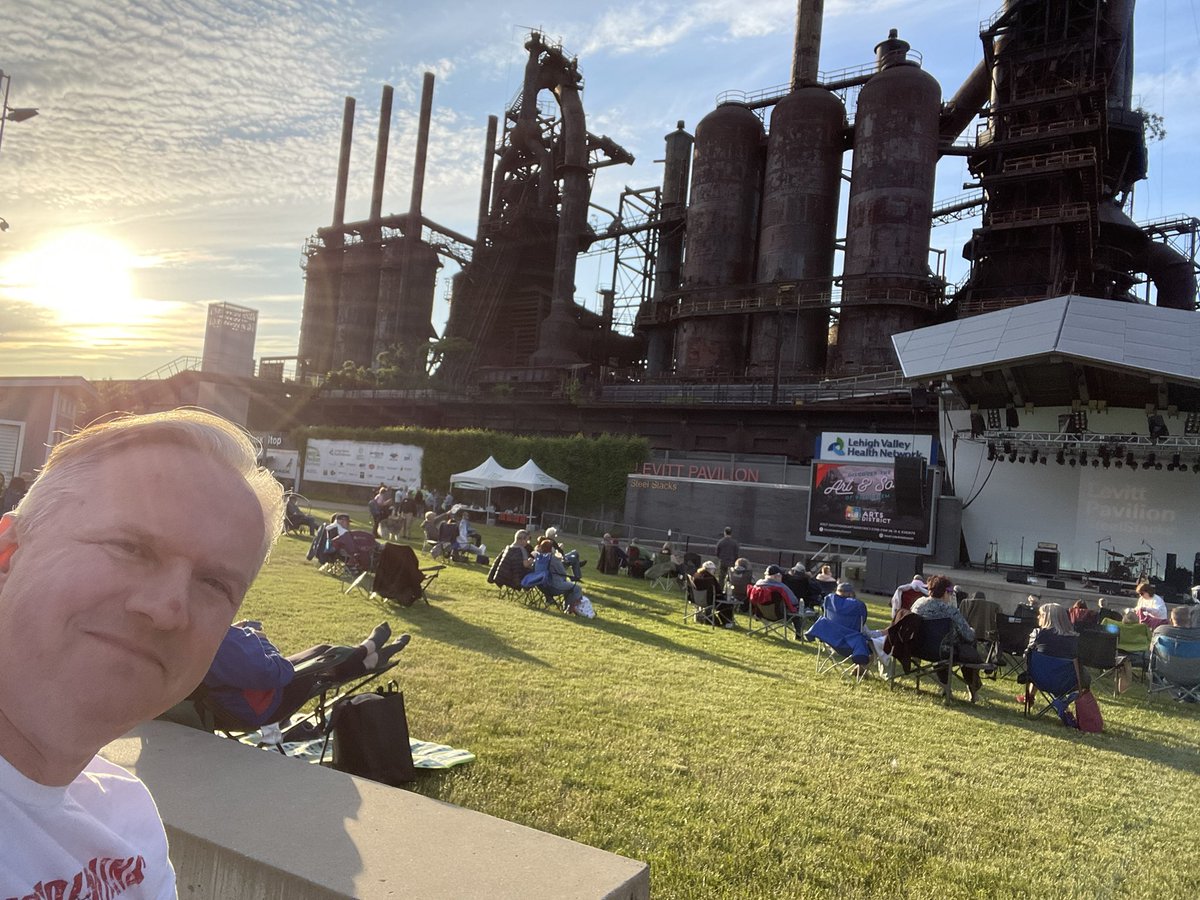 Your Next Favorite Band tweet media