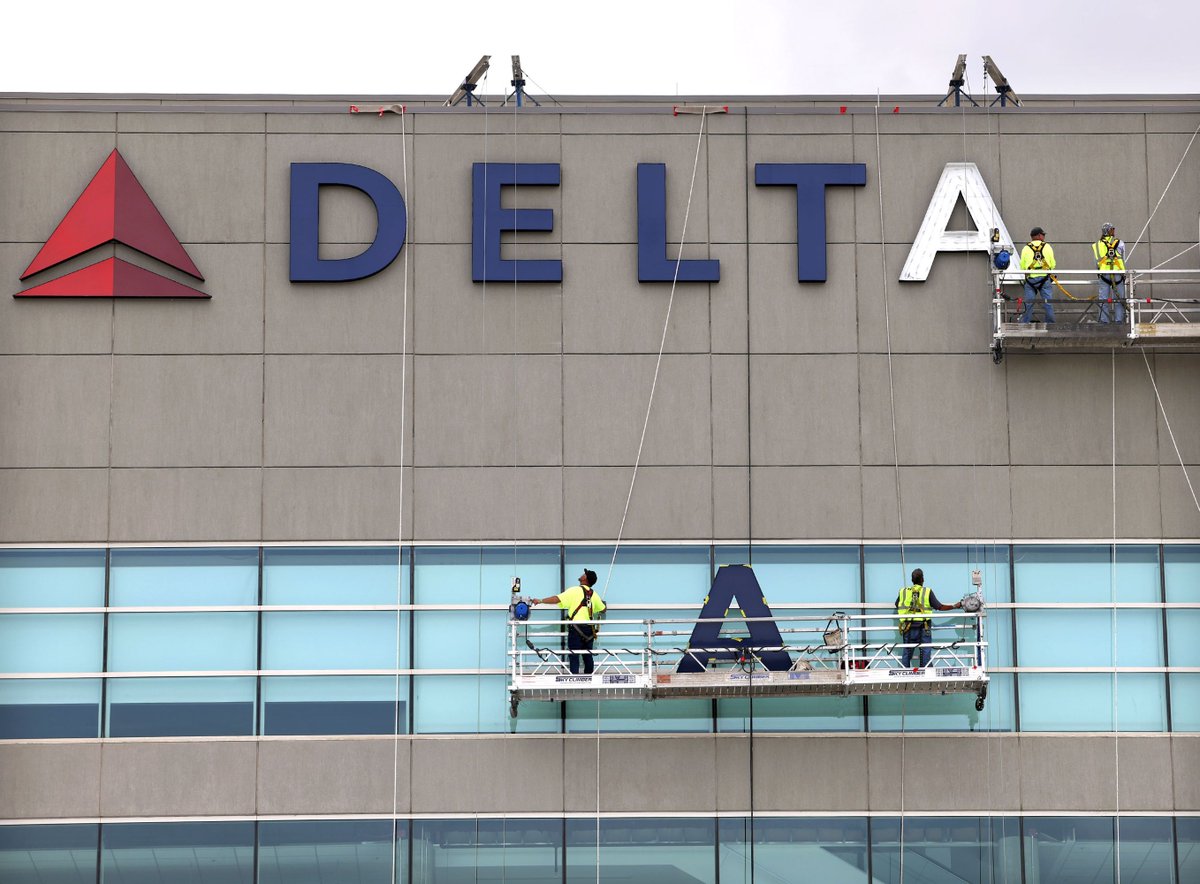 Photo of the day: Delta Center once again deseret.com/utah/2023/5/25…