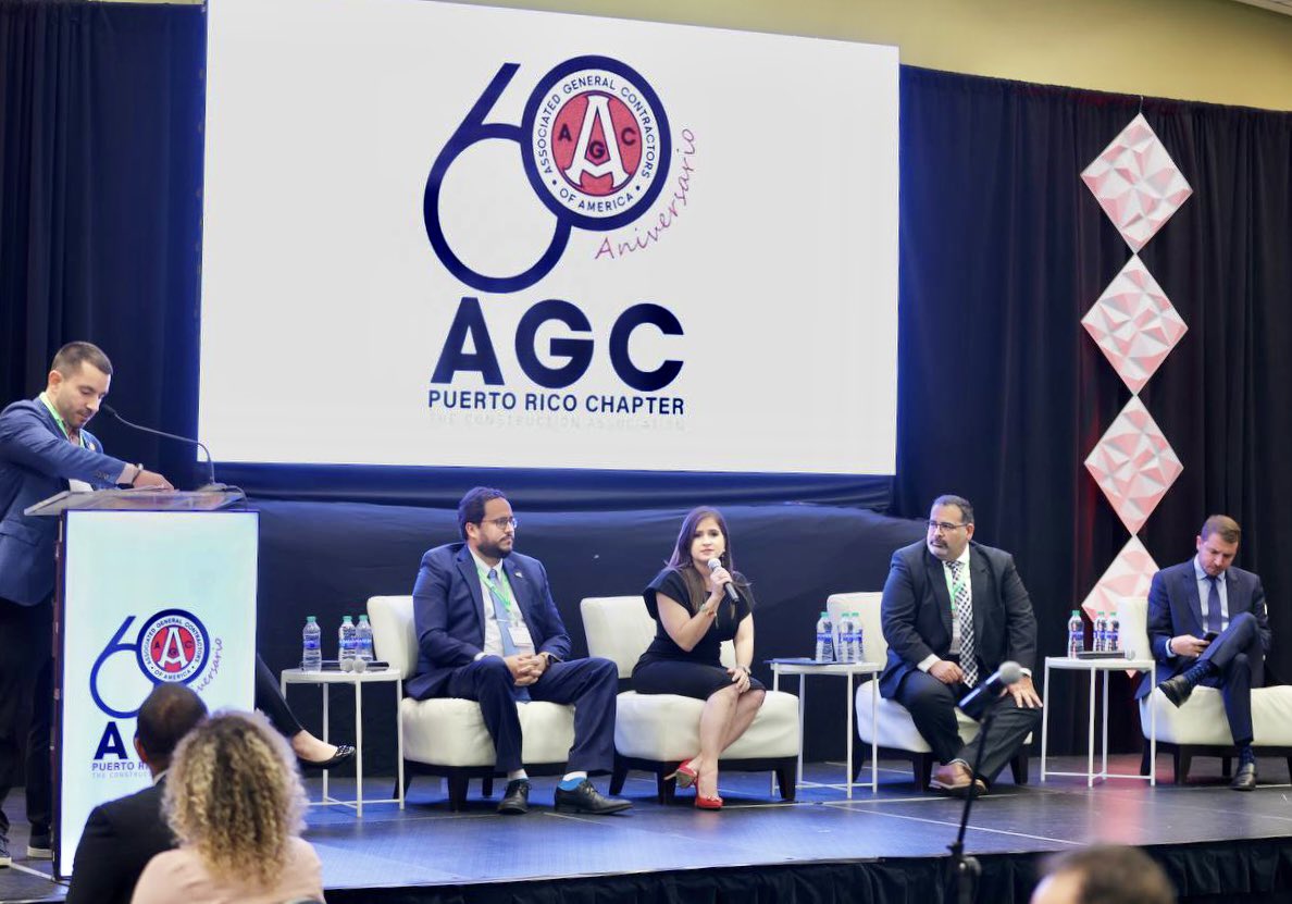 Hoy nuestra Secretaria del <a href="/DTOP/">DTOP</a> Eileen Vélez Vega, participó del Foro de Transportación de la <a href="/AGCPRChapter/">Asociación de Contratistas</a>, donde informó el gran alcance de la obra que se desarrolla en la infraestructura vial en Puerto Rico. 

@prsecdtop <a href="/lafortalezadepr/">La Fortaleza</a>