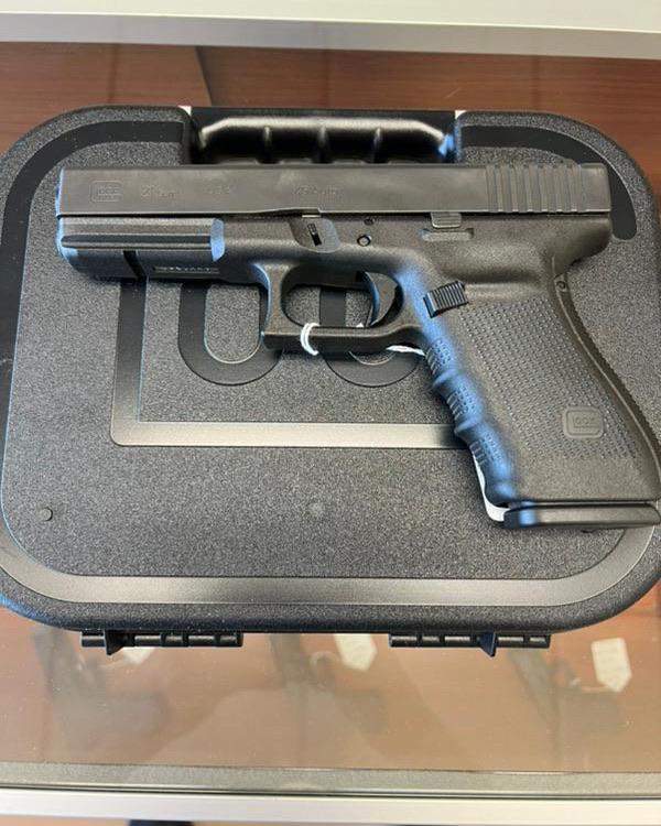 PhoenixGunCo's tweet image. Glock 21 Gen 4 .45 Auto -