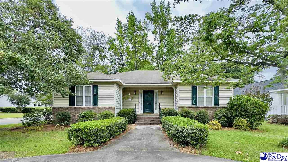 Just listed by Forrest Stanley in #Florence #SC. 632 Red Tip Circle! Please retweet!  tour.corelistingmachine.com/home/E7ECFJ