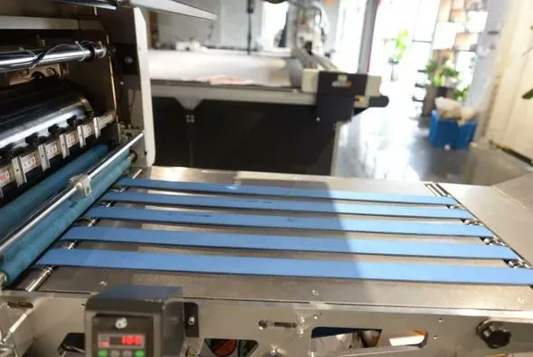 DavidCh30647242's tweet photo. MCT Rotary die cutter
With a small floor space and easy operation, the MCT series Rotary Die Cutter is an intelligent die cutting machine for small batch and multiple repeat production.
https://t.co/C3DCObtemH 
#DigitalCutting #SmartCutting #TextileFactory #AdvertisingIndustry https://t.co/QBsKAyePyK