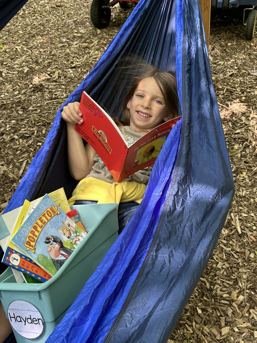 mschultzPLS's tweet photo. Today was Day 9 of our Blast Off to Summer! ☀️ We spent the morning on a whole grade level hike 🥾 and ended with reading in the hammock forest! 🌳@JeffersPondPLS @isd719 https://t.co/fR4JmAJYih