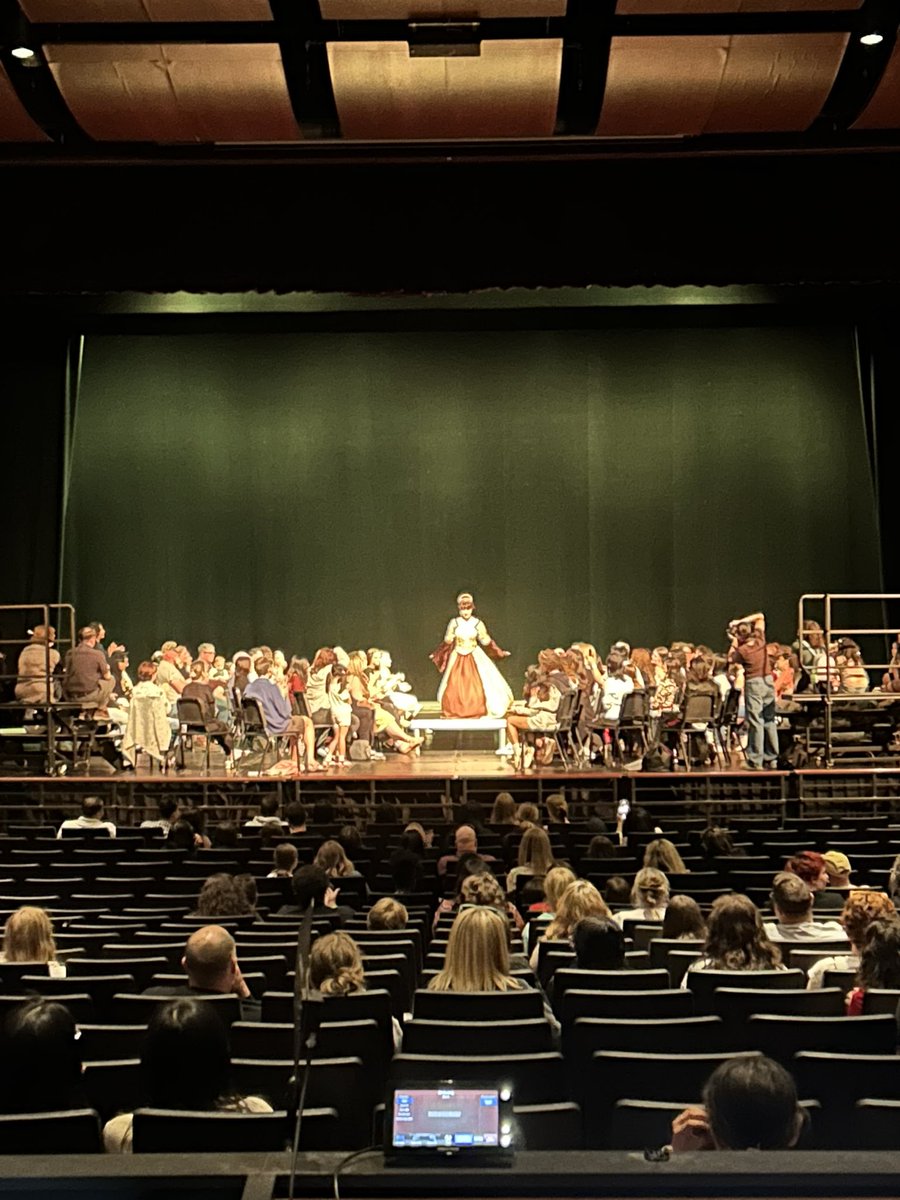 Amy Miller tweet media