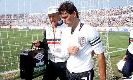 RyanS4CKO's tweet photo. England would have at least one more major trophy if neither of these 2 happened https://t.co/IawDChg2yE