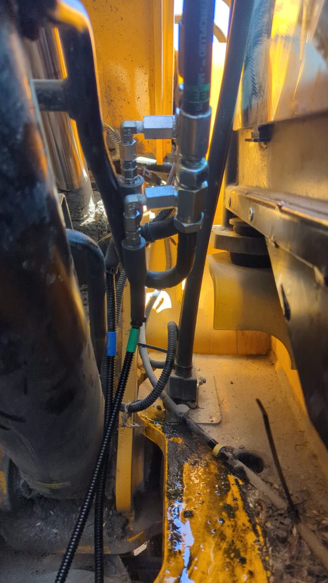 PinPoint_HxGN's tweet photo. Another great installation by Tom @topcat_2006 with this #Millennium5 weigh loader.
Well done Tom 👏 ✔️ 👍 https://t.co/XtXcFgumtD
