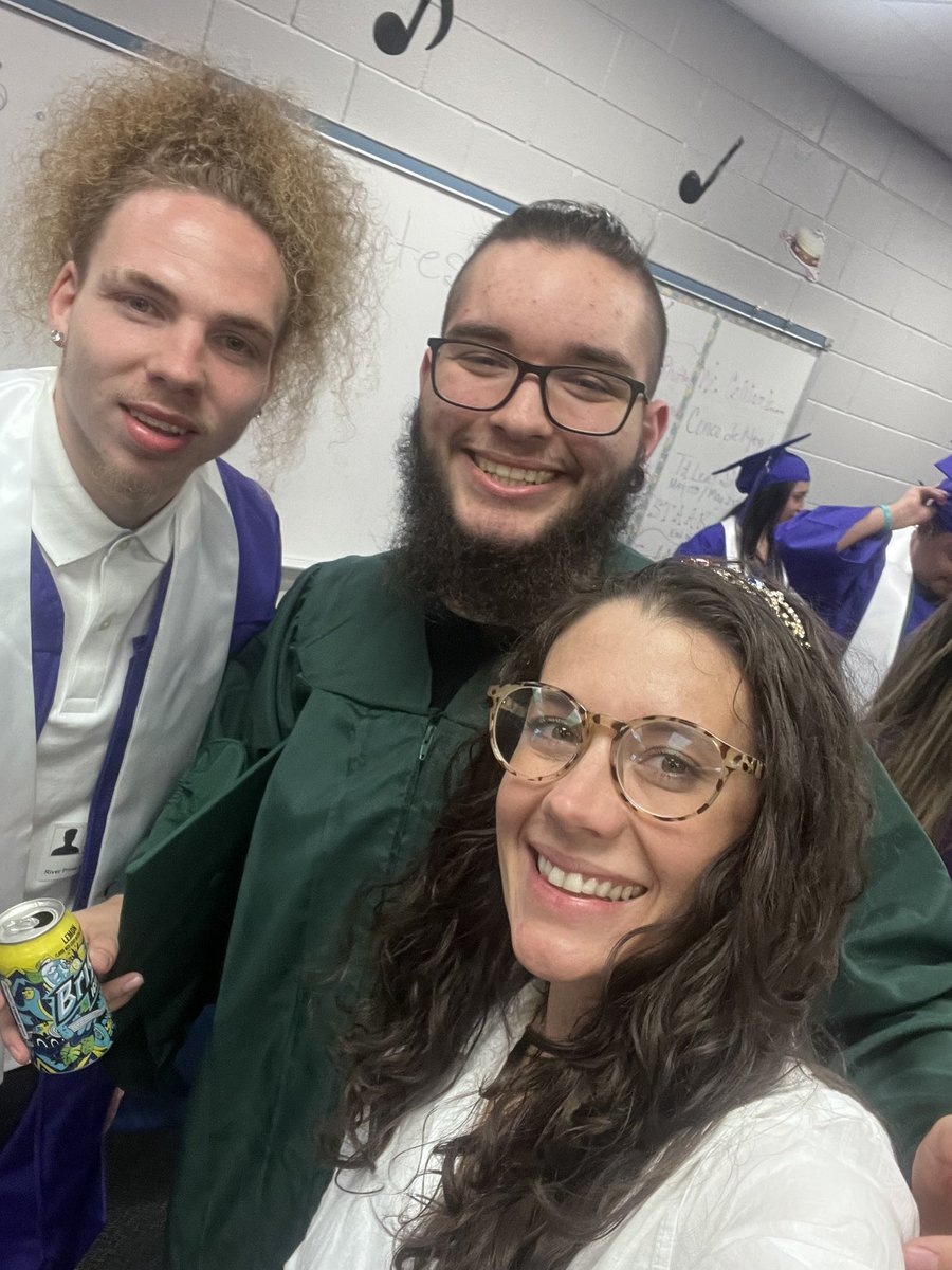 MsHusemanHE's tweet photo. One of my favorite days of the year!  So proud of all my former 🐸! @HumbleISD_RPE https://t.co/O0B26VdOay