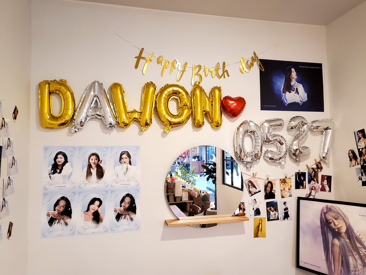 OnlyWon0527's tweet photo. #HAPPY_DAWON_DAY
#Moon_and_You
#𝙊𝙣𝙡𝙮_𝙒𝙤𝙣_𝙁𝙤𝙧_𝙔𝙤𝙪

『FLO-LOUNGE』생일 테마 꽃집입니다

 오늘부터 영업합니다🎉🎉
당신이 오기를 기대합니다🥰

사랑해요❤️

#다원 #우주소녀 
#DAWON #WJSN
#宇宙少女 https://t.co/tHVXwGmSlK
