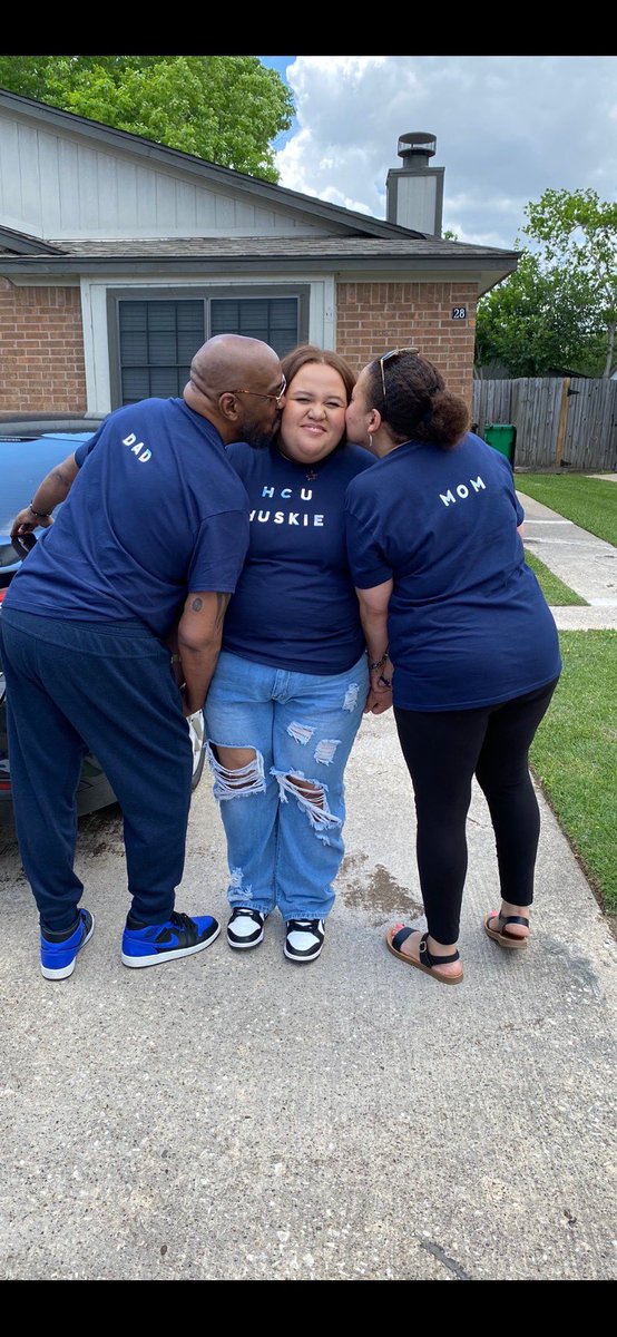 Adrienne__starr's tweet photo. #relclassof2023 https://t.co/BfyYsFjlqU