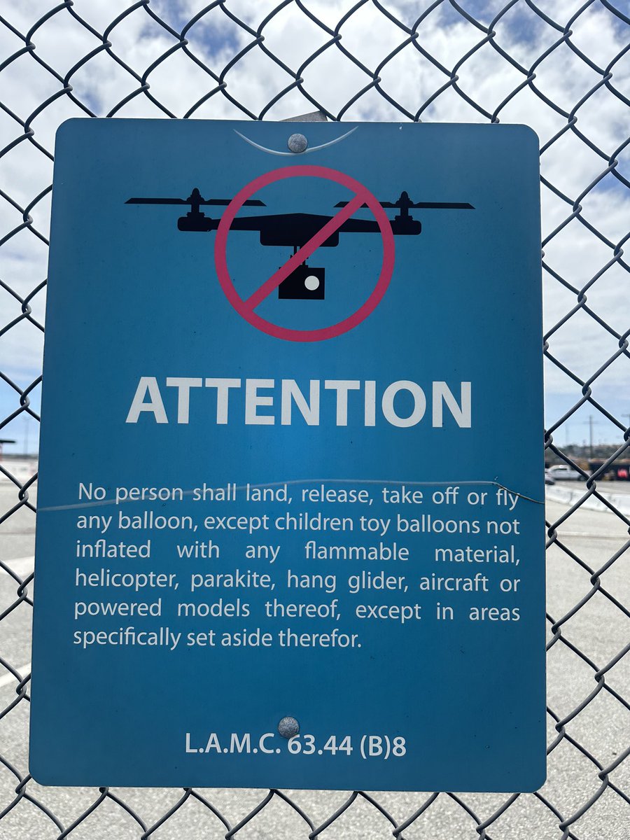 LAPortPolice's tweet photo. Have you seen one of these signs around the @PortofLA ??
โ ๏ธ DRONE FLIGHTS ARE NOT AUTHORIZED โ ๏ธ
#REPOST to remind all of your friends, followers, and family around the Port enjoying @LAFleetWeek #laportpolice #violation #citation #FleetWeekLA https://t.co/wCkyZz90Ve