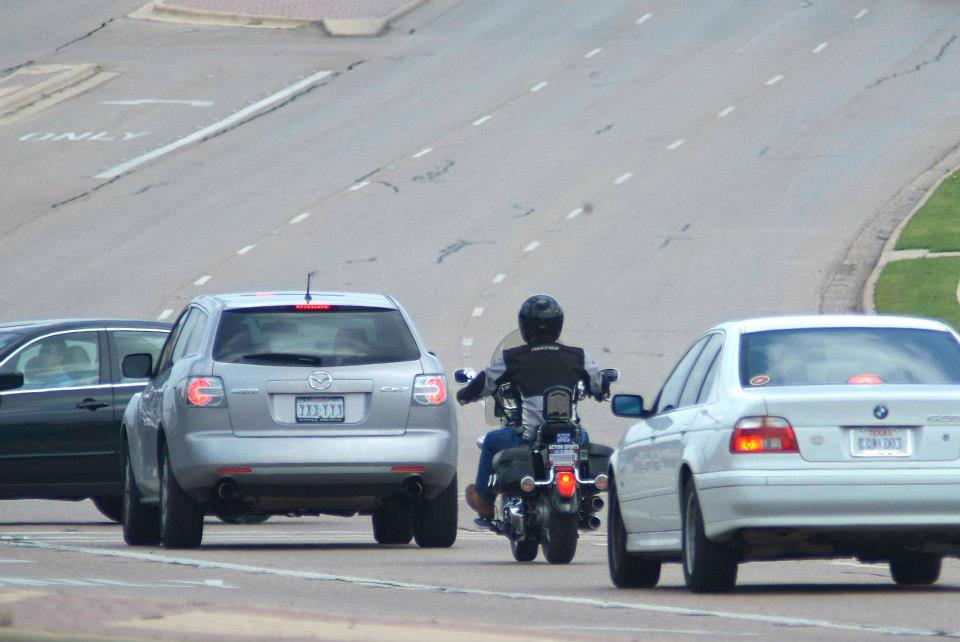 LookLearnLive's tweet photo. Going out for a ride? Predict and anticipate! Keep a watchful eye on the behavior of other drivers. Look for signs of lane changes, sudden braking, or turns. Anticipating their actions allows you to respond quickly and safely. ๐๏ธ
#MSAM23 #LookLearnLive https://t.co/IKSEvT6zik