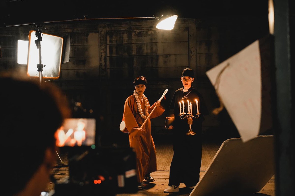 StarlightYnews's tweet image. TARATIWAT x YELLOWSKRT ออกซิงเกิลใหม่สุดป๊อปชวนให้ยิ้มตาม กับเพลง “ลักยิ้ม ( รักแล้ว )”

🔗citly.me/y3nzD

#ลักยิ้มTARAxYELLOW  #ลักยิ้มรักแล้ว #TARATIWATxYELLOWSKRT  #TARATIWAT #YELLOWSKRT #YSFentertainment