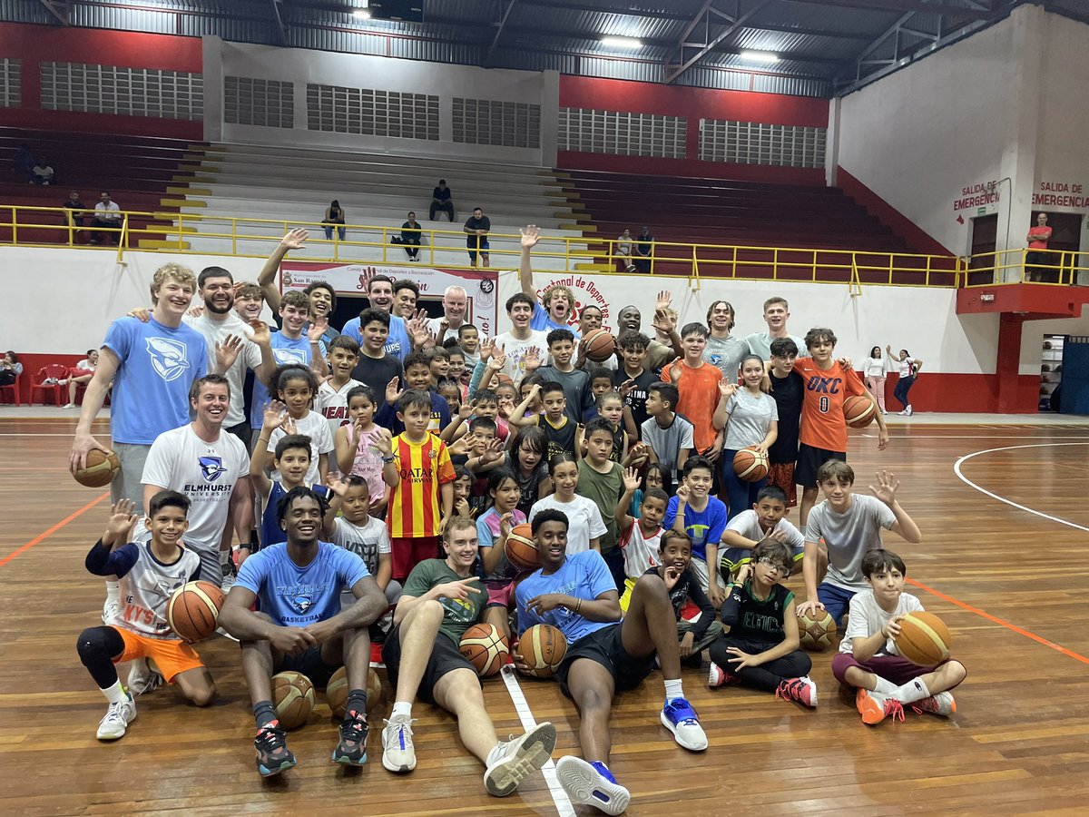 Pregame kids basketball clinic was a HUGE success. Over 30 kids showed up and our guys brought the energy! 

#BluejayWay