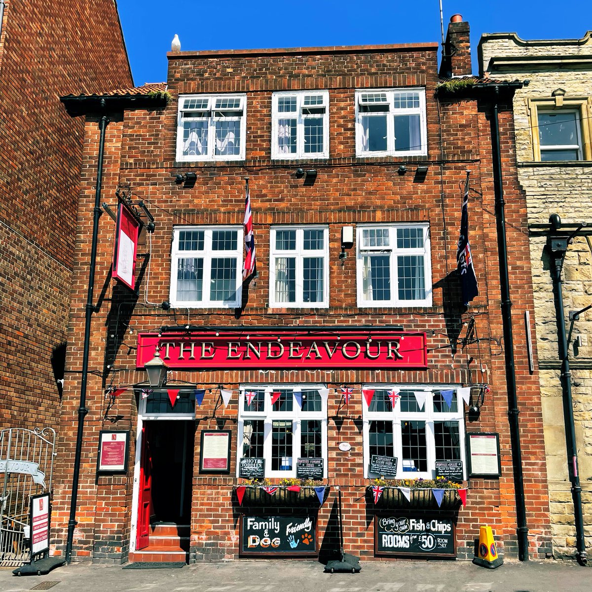 #PubFrontFriday The Endeavour, Whitby