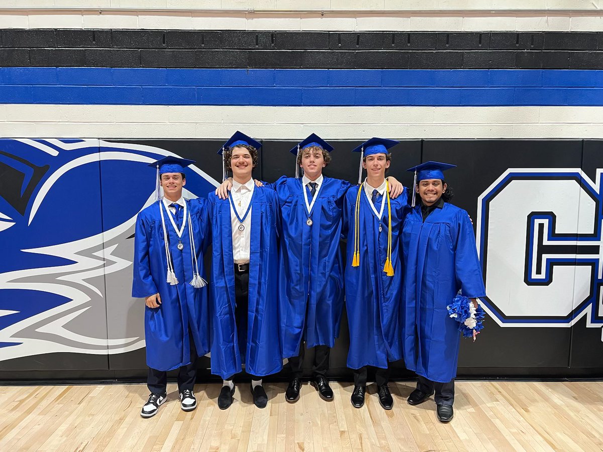 Our favorite 5 of the 827 graduates tonight! 

Congrats fellas! #2023