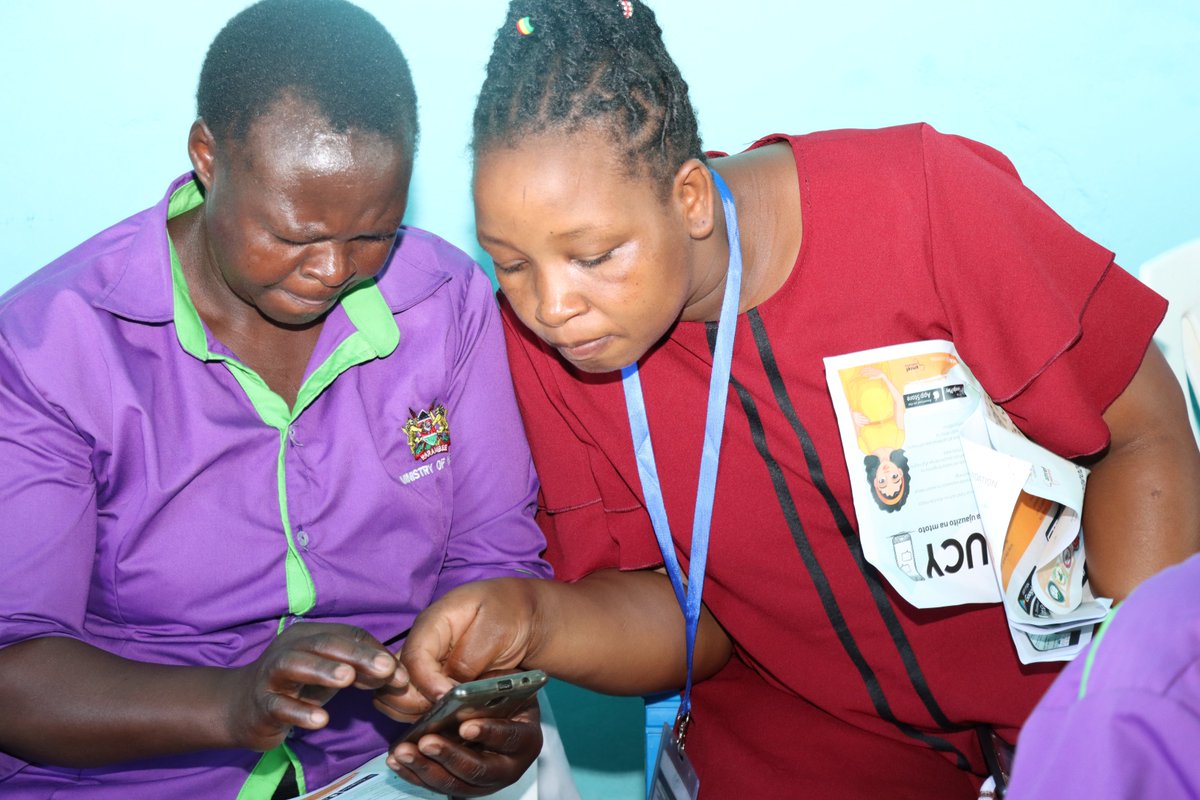 Amref_HTech's tweet photo. Through the Tekeleza Project, together with @AmrefUniversity &amp; @HealthEFnd, we launched #LucyApp in Kisii &amp; Migori counties, a mobile App that seamlessly connects expectant mothers with essential healthcare services and credible health info on pregnancy safety. #AmrefLucyApp https://t.co/pV3ejxtEhh