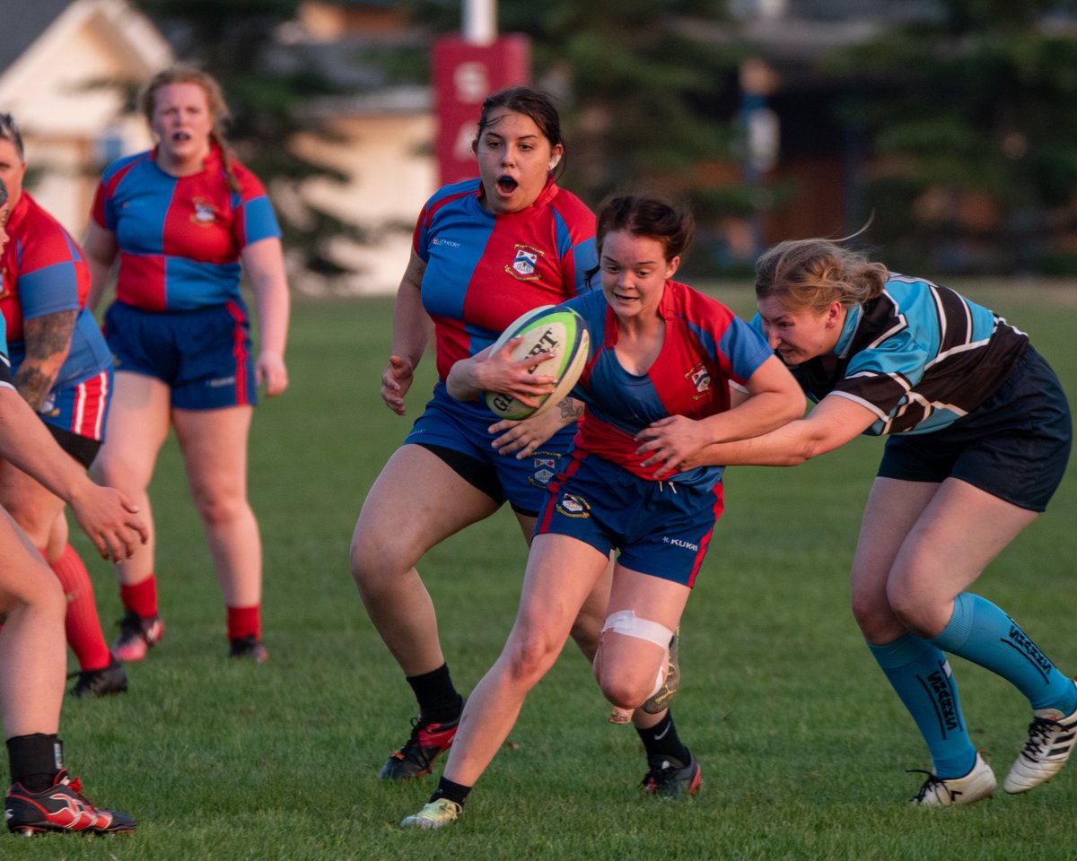 41-15 for the good guys at the <a href="/StAlbertRugby/">St.Albert Rugby Football Club</a> tonight. Told, you, St Albert women rock!
#Rugby
