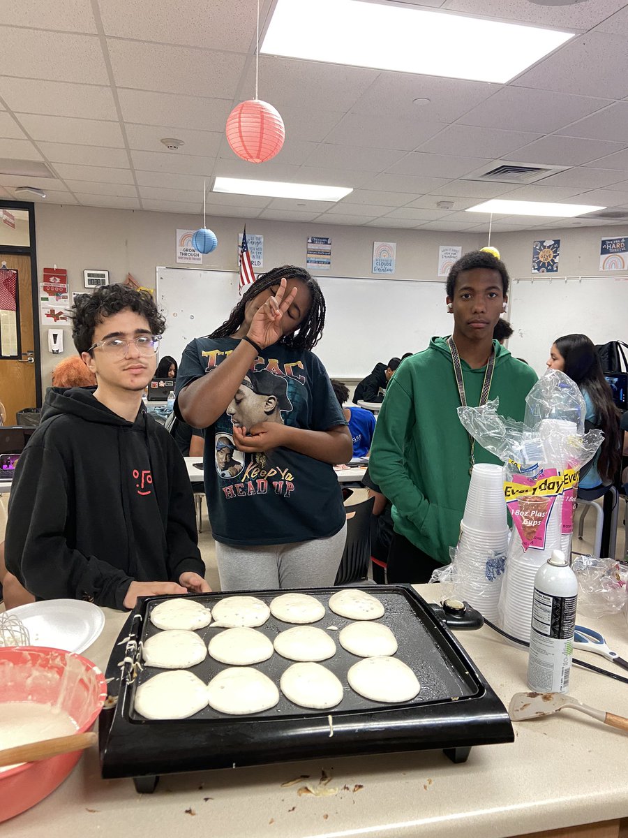 Yesterday 7th grade used the fabric scraps from our projects and made them into dog toys! These will be going to the shelter this weekend. I also HAD to make them some pancakes on a job well done. 👍🏼