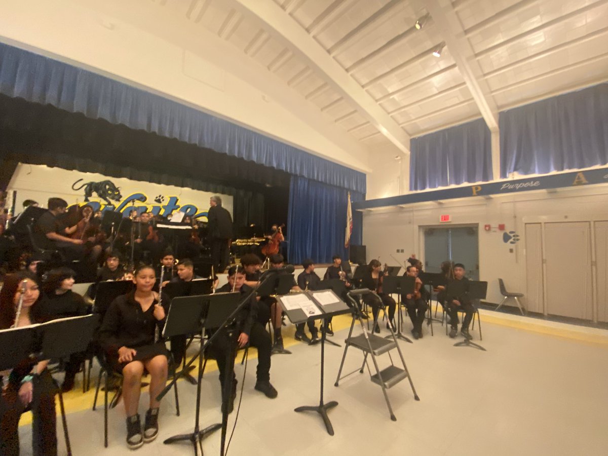 PantherPrincip2's tweet photo. It’s showtime! Thank you Mr. Yamamoto for stepping in and leading our panthers! Let the fun begin! @nlmusd @JessMedranoEdD https://t.co/SYWi8Vl3p3