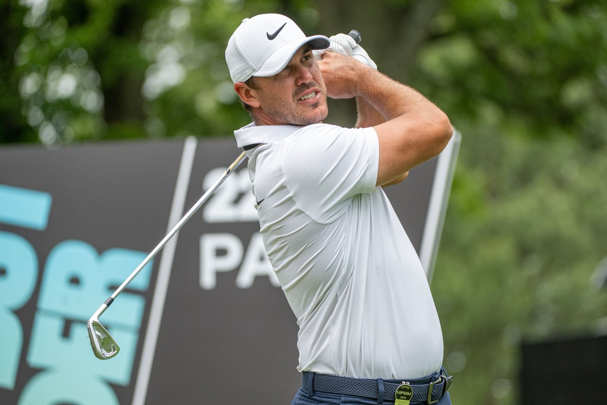 JoshACarpenter's tweet image. News: LIV Golf will add YouTube back as a streaming option starting today in DC. 

◾️Viewers in the U.S., Canada and Mexico can stream LIV for $3 per day. 
◾️Rounds will be free on YouTube in other select international markets.
◾️LIV is still free on The CW and LIV apps.