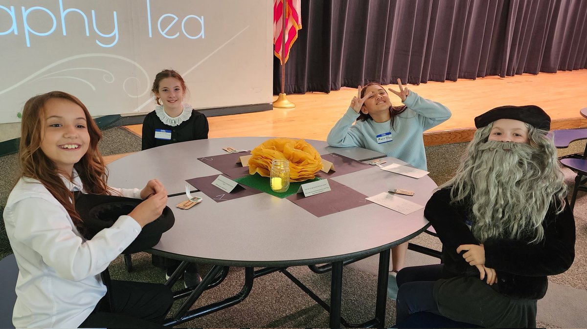 Miss Chapman tweet media