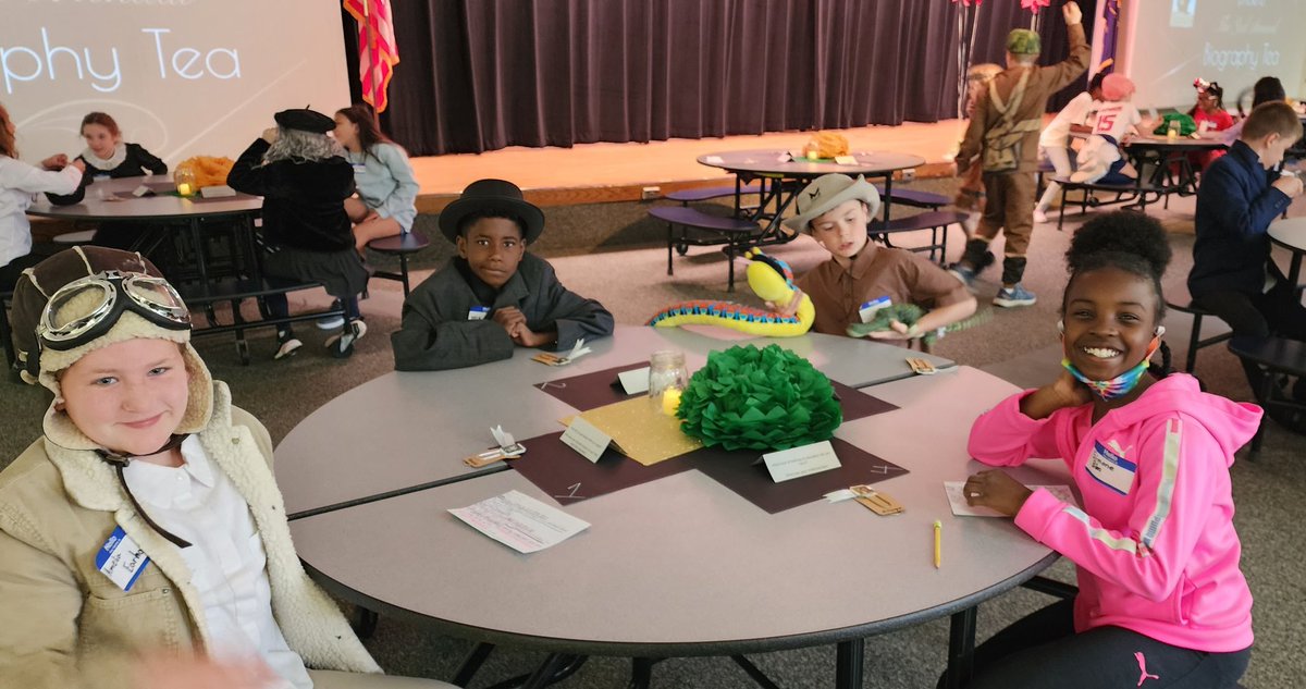 Miss Chapman tweet media