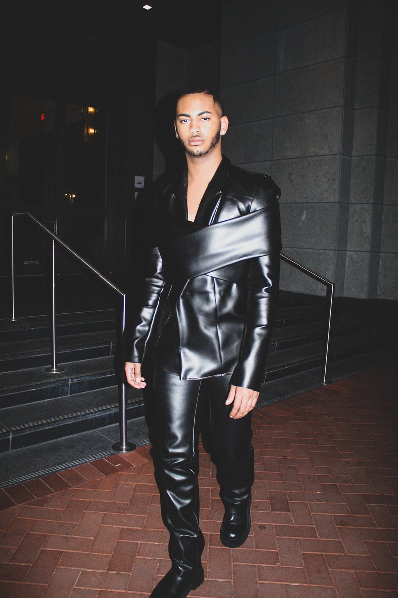 _FREDDIEB's tweet image. year 22 🥂  
suit made by me.