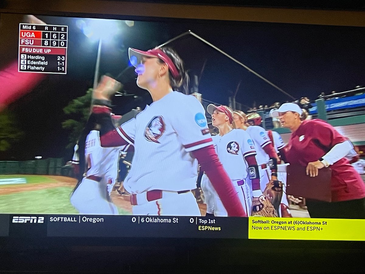 DiggsTosha's tweet photo. Tonight β NCAA Softball Tournament!
Brings back memories from long, long, long, looooooong ago!
#LiveThisGame #UsedToHaveWheels https://t.co/d0DmifGcSK