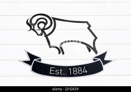 Getting my DCFC tattoo soon. Should I get it with or without the banner underneath? #dcfcfans