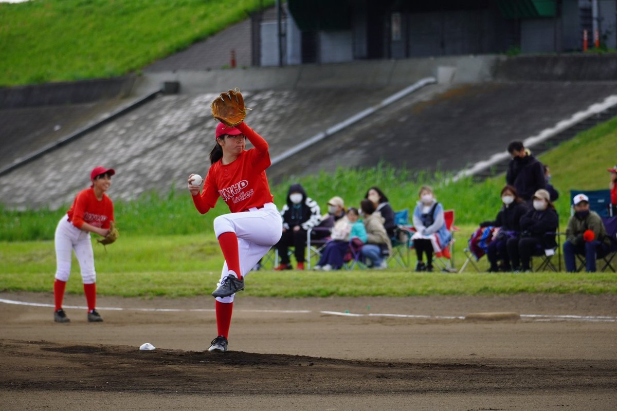 SUNLADIESHD's tweet photo. 初めての公式戦。
チームが発足して2年目の今年。ようやく連盟の大会に参加することができました。
結果は初戦で負けてはしまったもののチームにとっては大きな一歩になったと思います⚾️
笑顔もあり悔しさもあり、結果は出てしまうものの改めて野球の楽しさを感じでもらえたのではないでしょうか！ https://t.co/xRRN3z9ohl