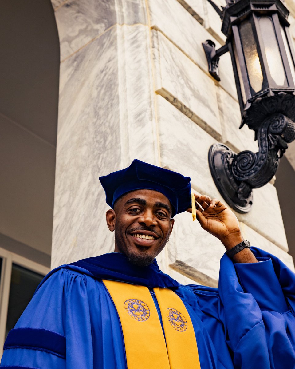 I couldn’t pass up the chance to get another photoshoot in with @norwoodtrey_ to celebrate my graduation. 🧫 🦠 👨🏾‍🏫 💁🏾‍♂️ PhD in Population Biology, Ecology and Evolution. Certificate in Bioethics #phd #blackphds #blackinstem #Biology