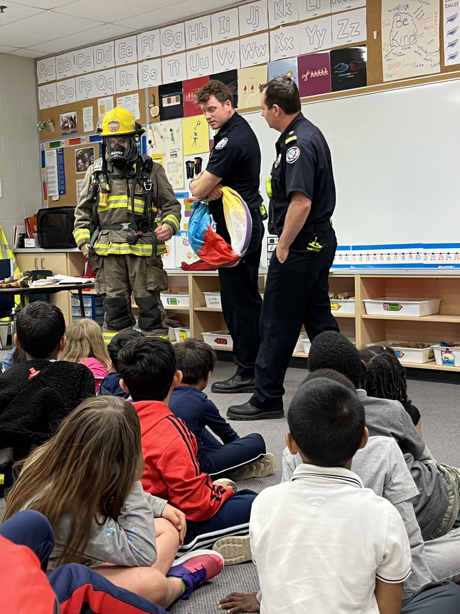 The Cambridge Firefighters dropped by for a visit at <a href="/elgwrdsb/">Elgin St PS</a> this week and our primary students were so excited to meet them!