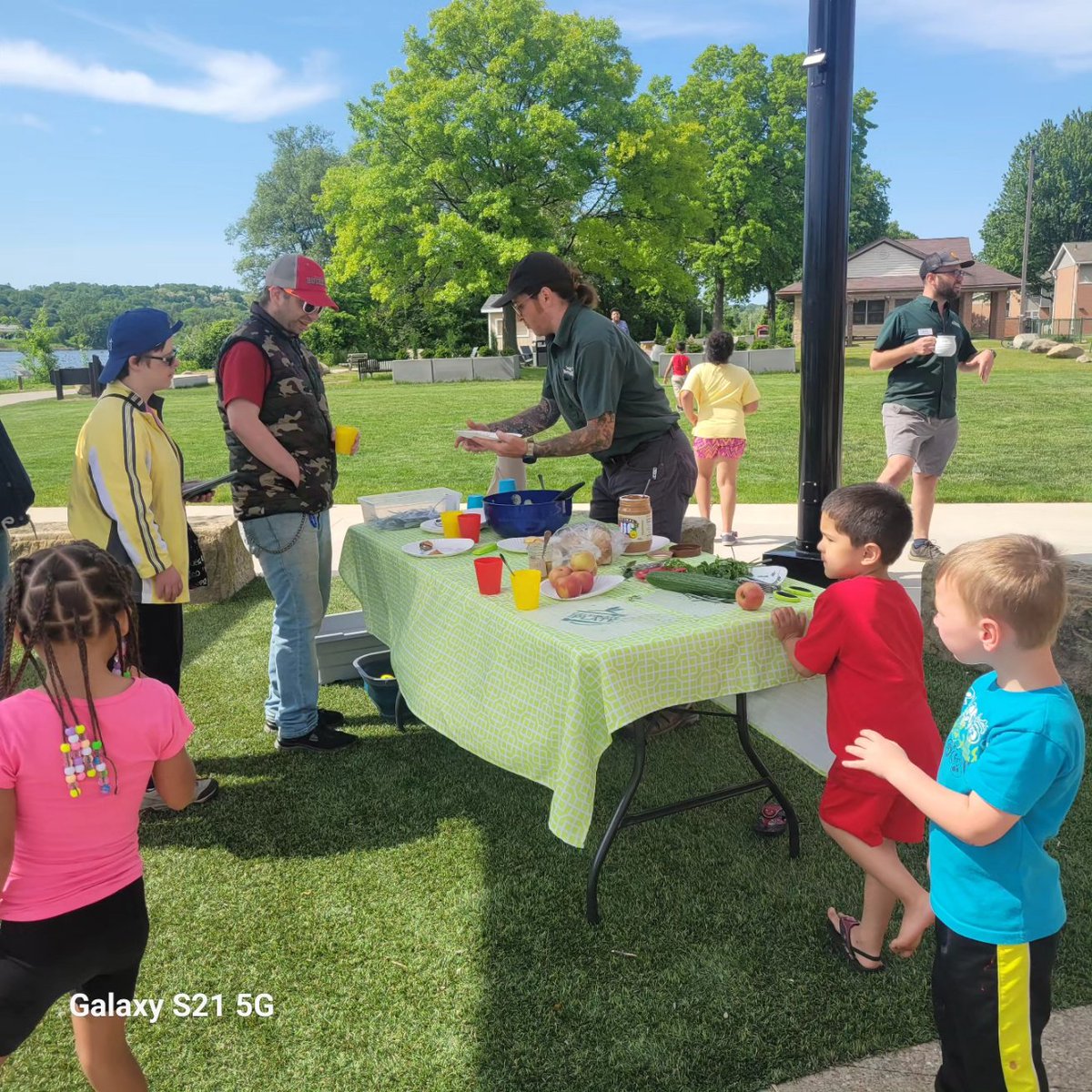 Kids in the Garden planted cucumbers, cucamelons, green, yellow and purple beans, ground cherries and nasturtiums, painted plant markers and ate cucumber salad and ground cherry jam today at #Summitmetroparks Lake Nature Center Community Garden.