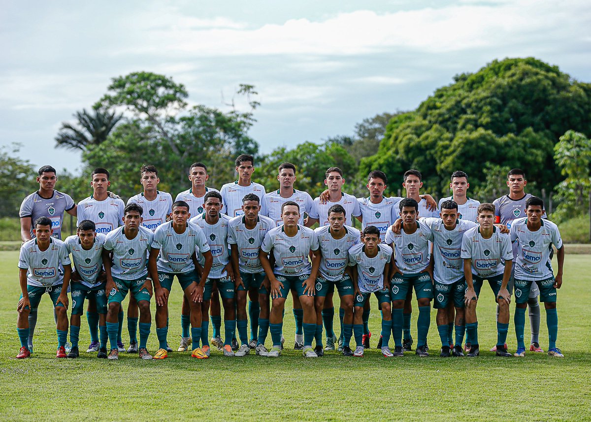 oficialmanausfc's tweet photo. O #Amazonense23 sub-20 começou!🔥
Na tarde dessa quinta-feira, o Manaus fez sua estreia no Campeonato Amazonense 2023 sub-20 contra o Librade no placar 1x1, com o gol de ⚽Adriano pela equipe esmeraldina.
📸 @Ismaelfotofc https://t.co/JRNvTMJDPd