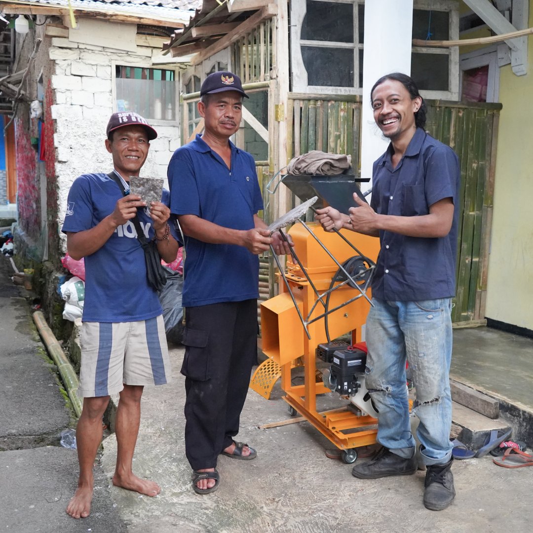itbdesignethno's tweet photo. This workshop is in collaboration with Trashsmith #manusiadandesain https://t.co/pB9LOw64Hz