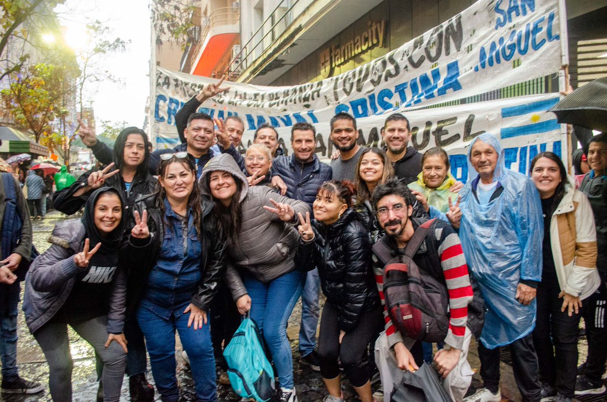 Como hace 20 años en la plaza del argentinos por un proyecto de país para todos...feliz día de la patria 🇦🇷