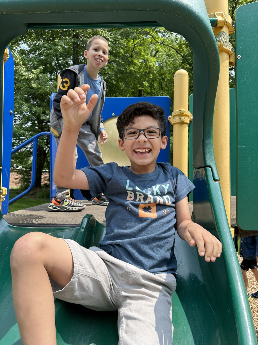 Kelly Biagiotti tweet media