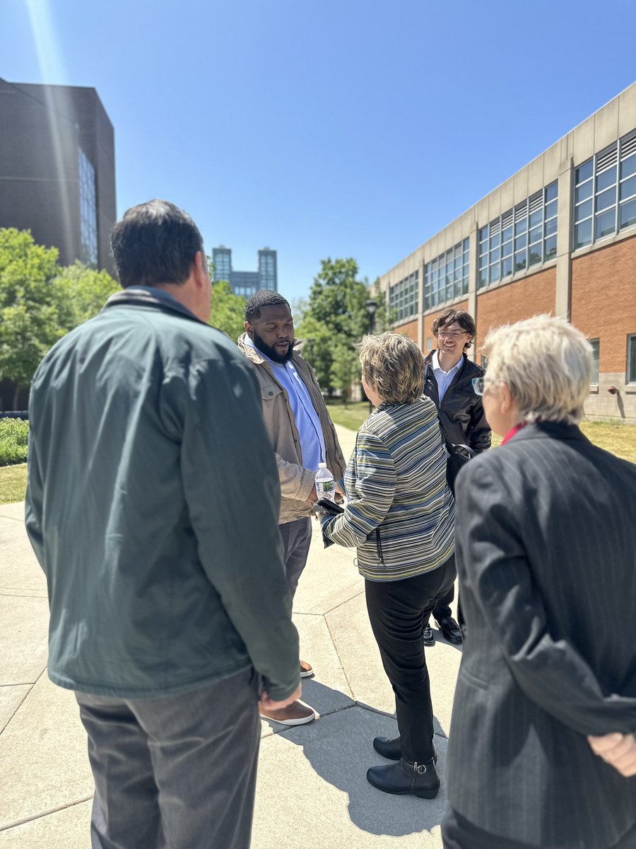 rweingarten's tweet photo. Our first stop was Northeastern Illinois University for a walk-through of the campus to see the services offered to students thanks to @AFTunion's #PPI funds that helped create the Great Lakes #FASTFund Consortium. https://t.co/RJPssL1AFl